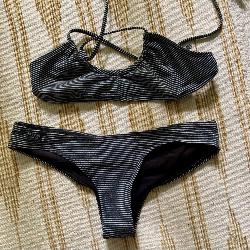 Black & Silver Bikini 🖤